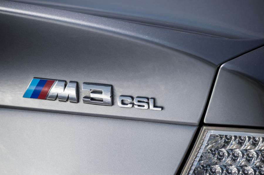 Логотип BMW M3 CSL Coupe (E46) 2003 года  (WW) (фото 43 из 49)